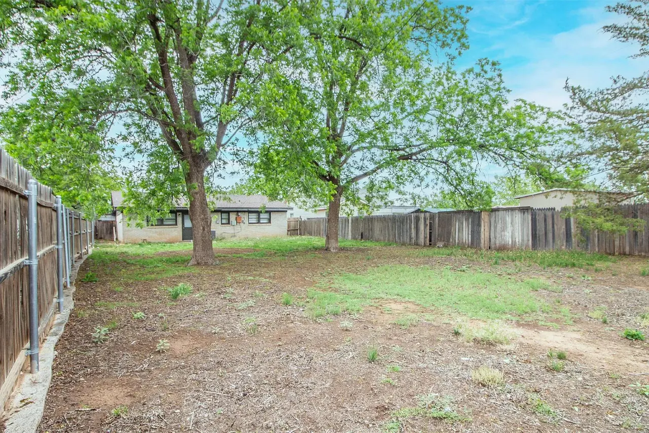 Photo 13 — 4503 39th Street, Lubbock, TX 79414
