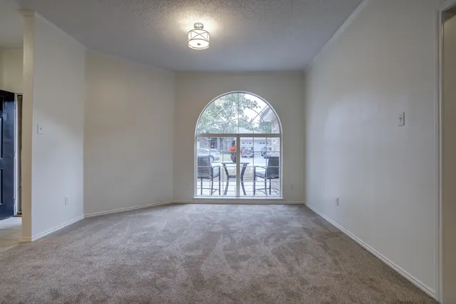 Photo 7 — 6008 74th Street, Lubbock, TX 79424