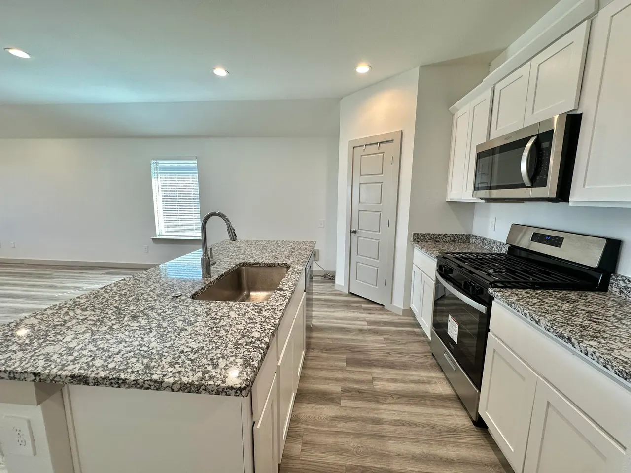 Photo 5 — 2328 149th Street, Lubbock, TX 79423