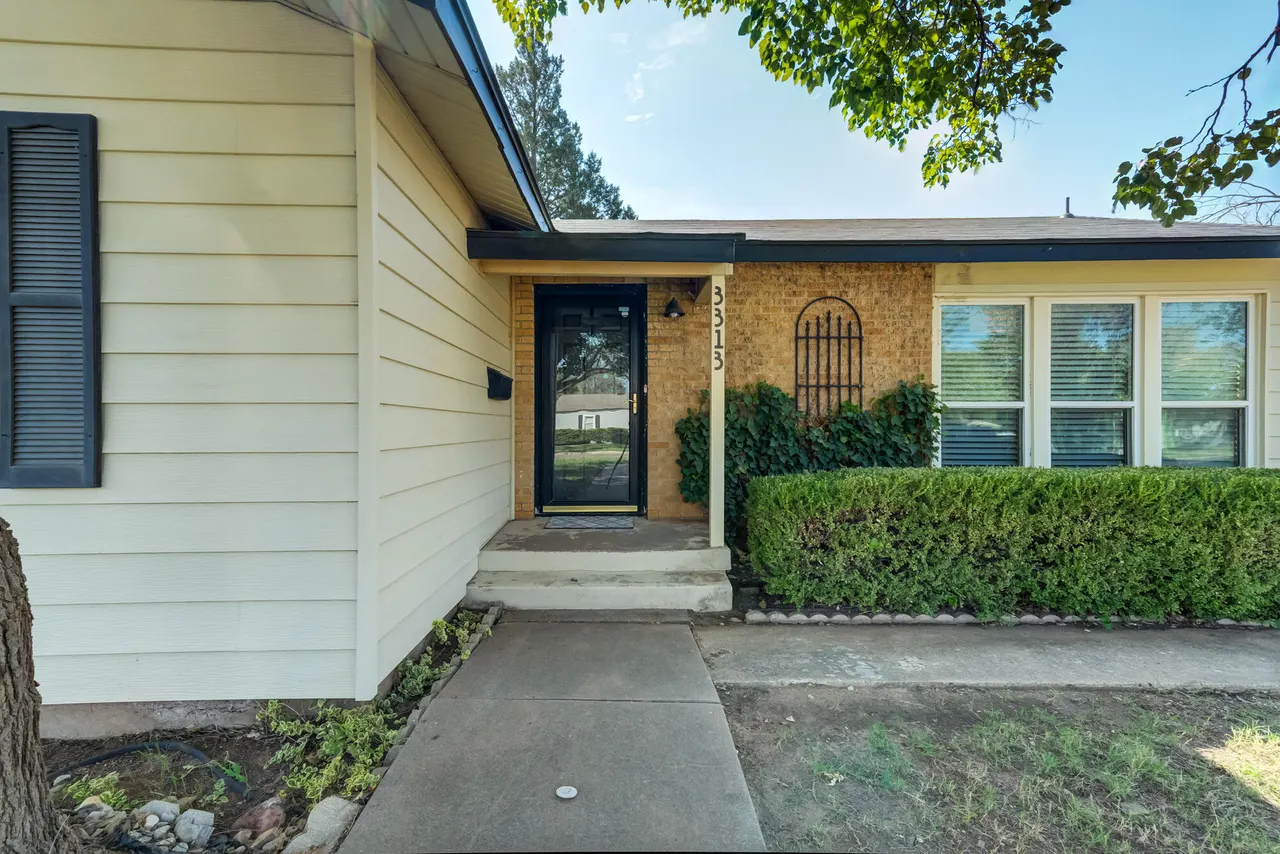 Photo 9 — 3313 31st Street, Lubbock, TX 79410