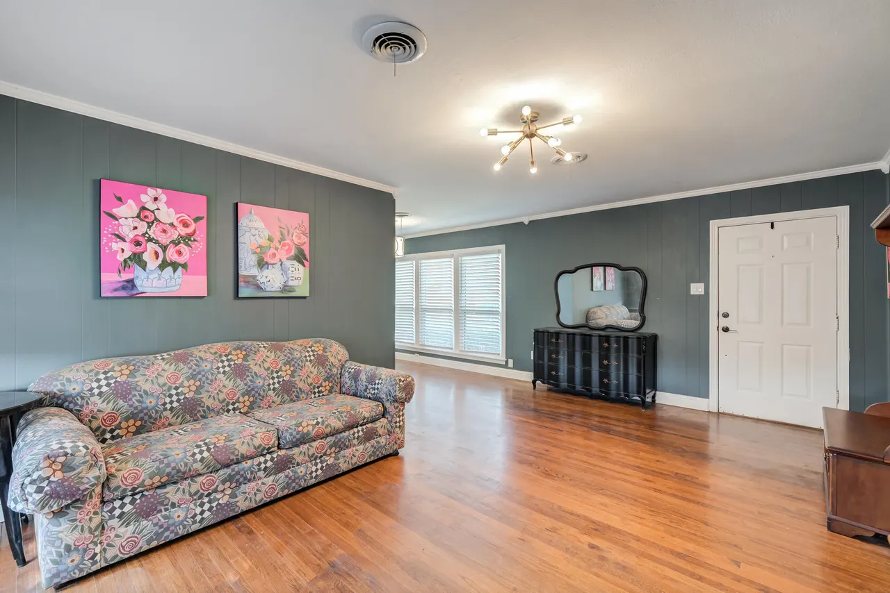Photo 13 — 3313 31st Street, Lubbock, TX 79410
