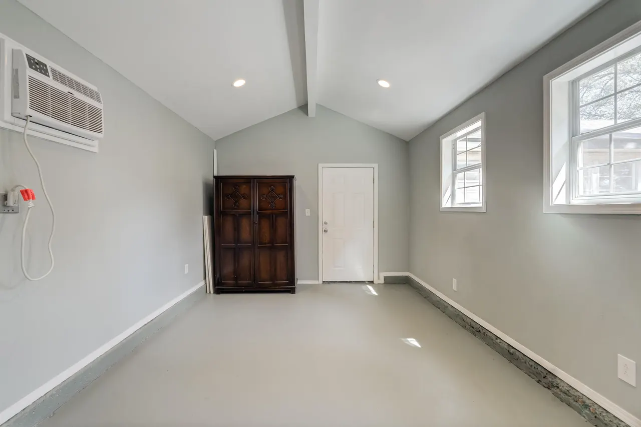 Photo 34 — 3313 31st Street, Lubbock, TX 79410