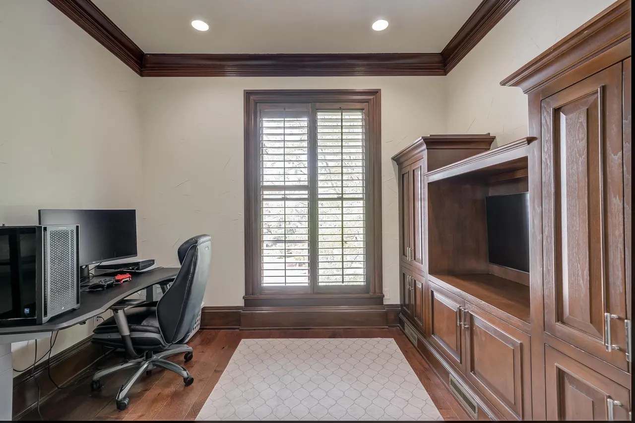 Photo 93 — 4509 14th Street, Lubbock, TX 79416