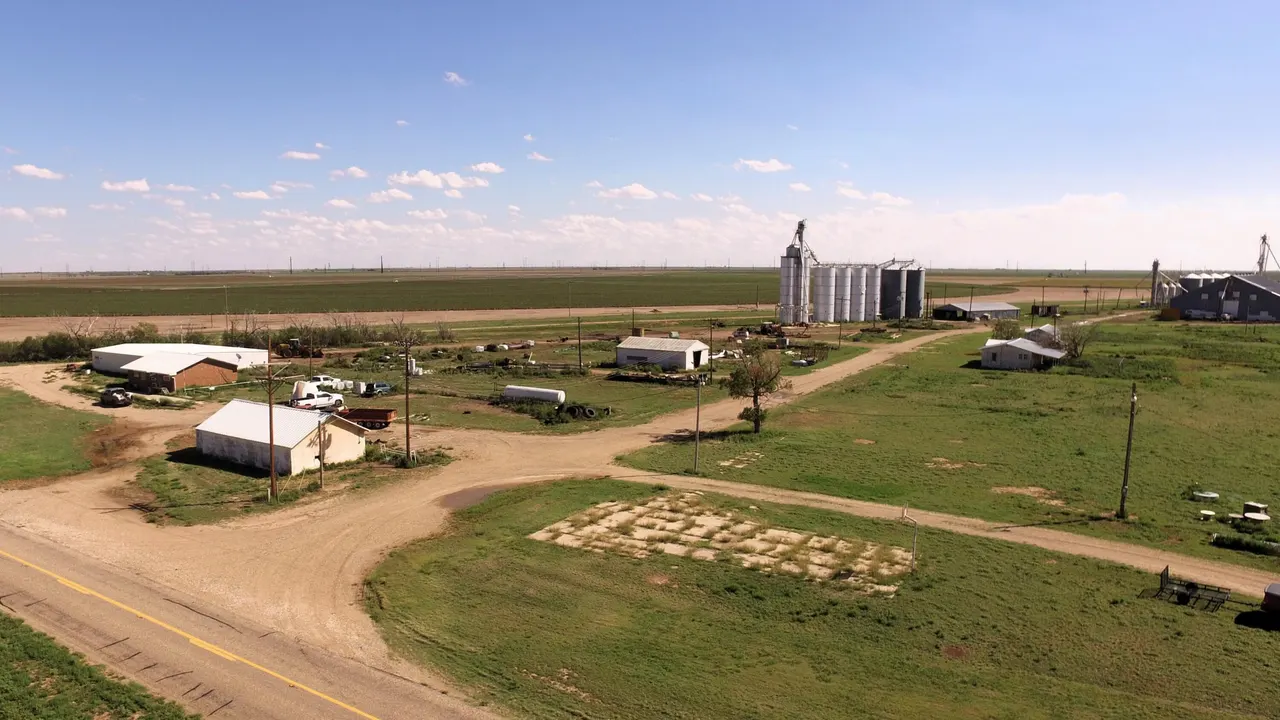 Photo 5 — 194 Farm To Market Road 784, Floydada, TX 79235
