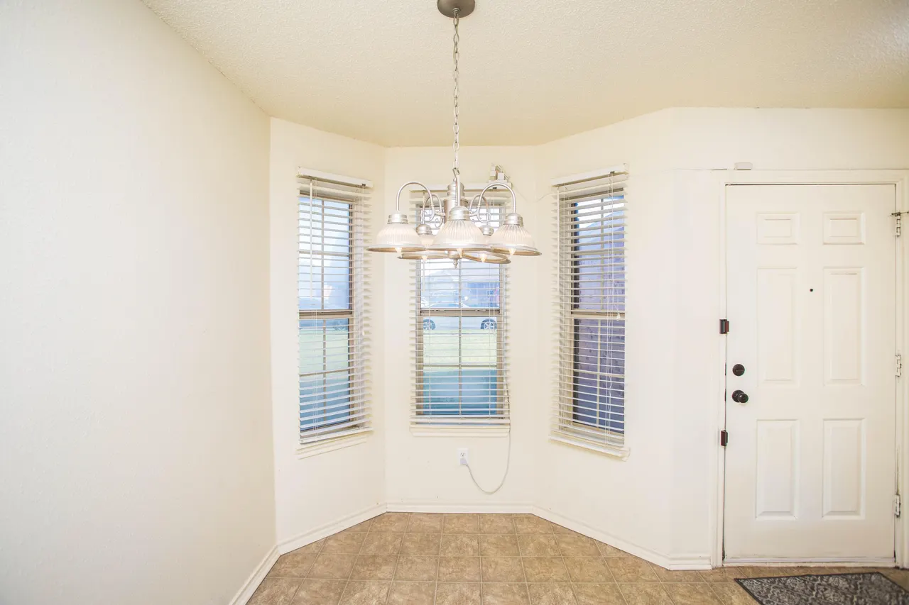 Photo 9 — 1438 78th Street, Lubbock, TX 79423