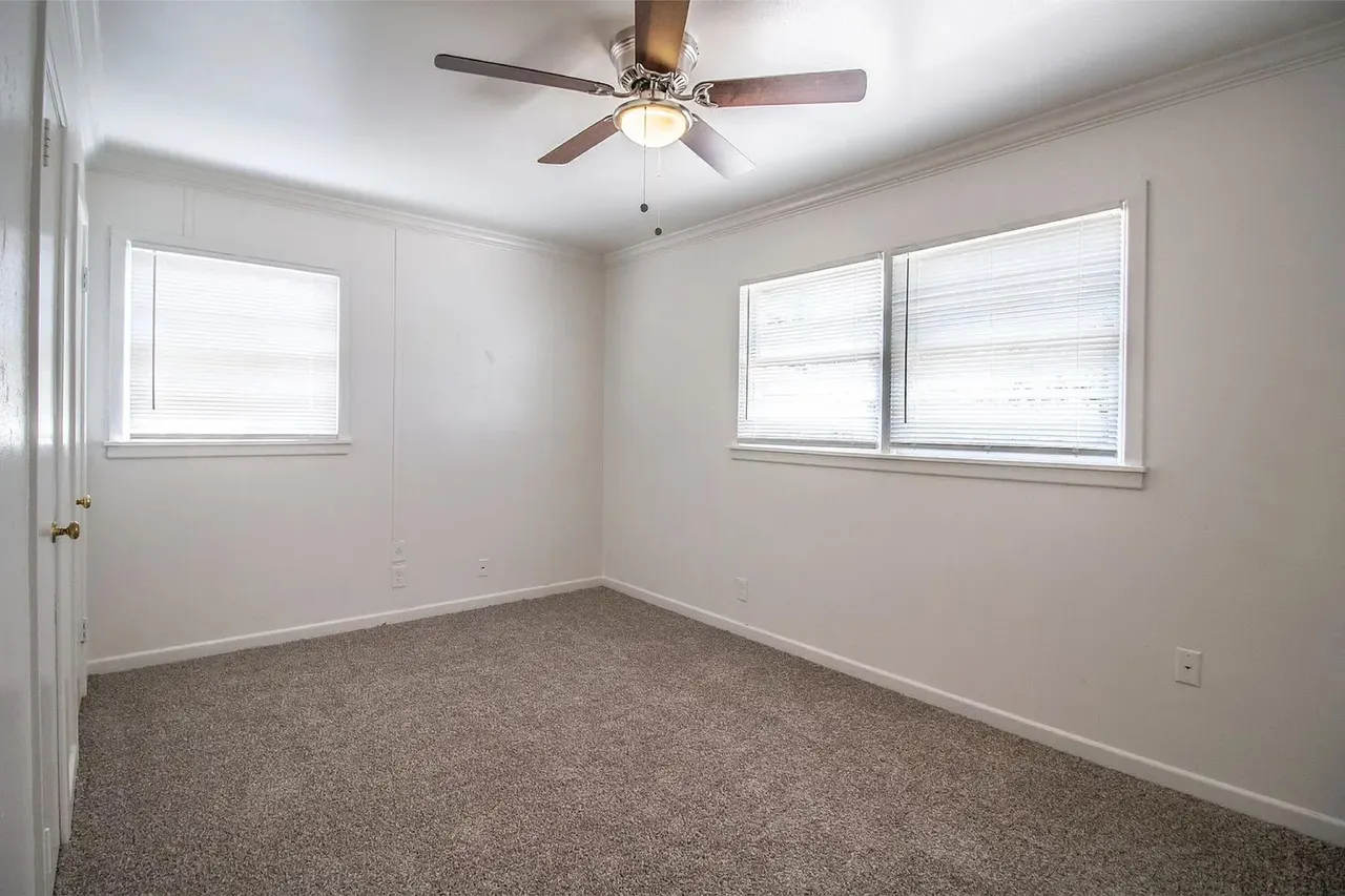 Photo 10 — 5011 42nd Street, Lubbock, TX 79414