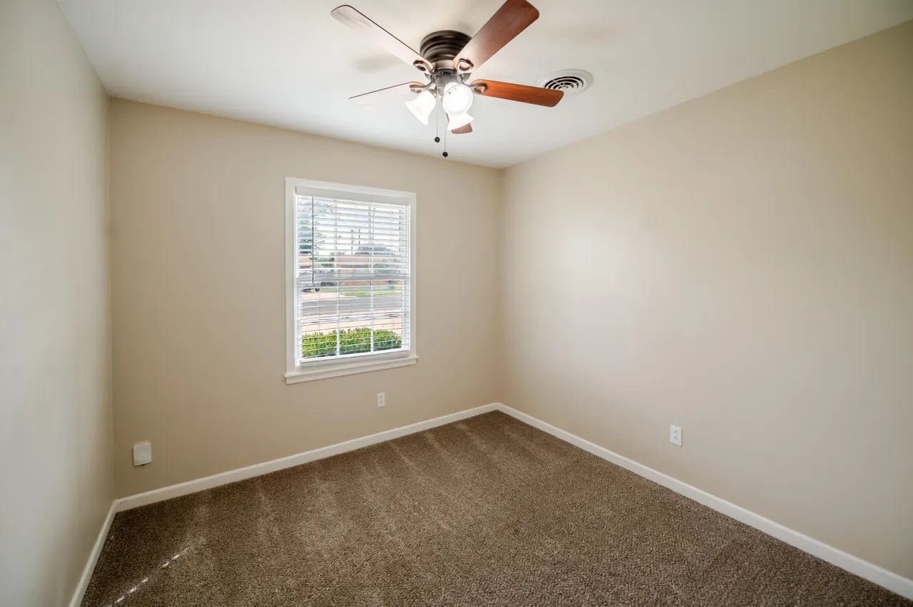 Photo 9 — 1912 69th Street, Lubbock, TX 79412