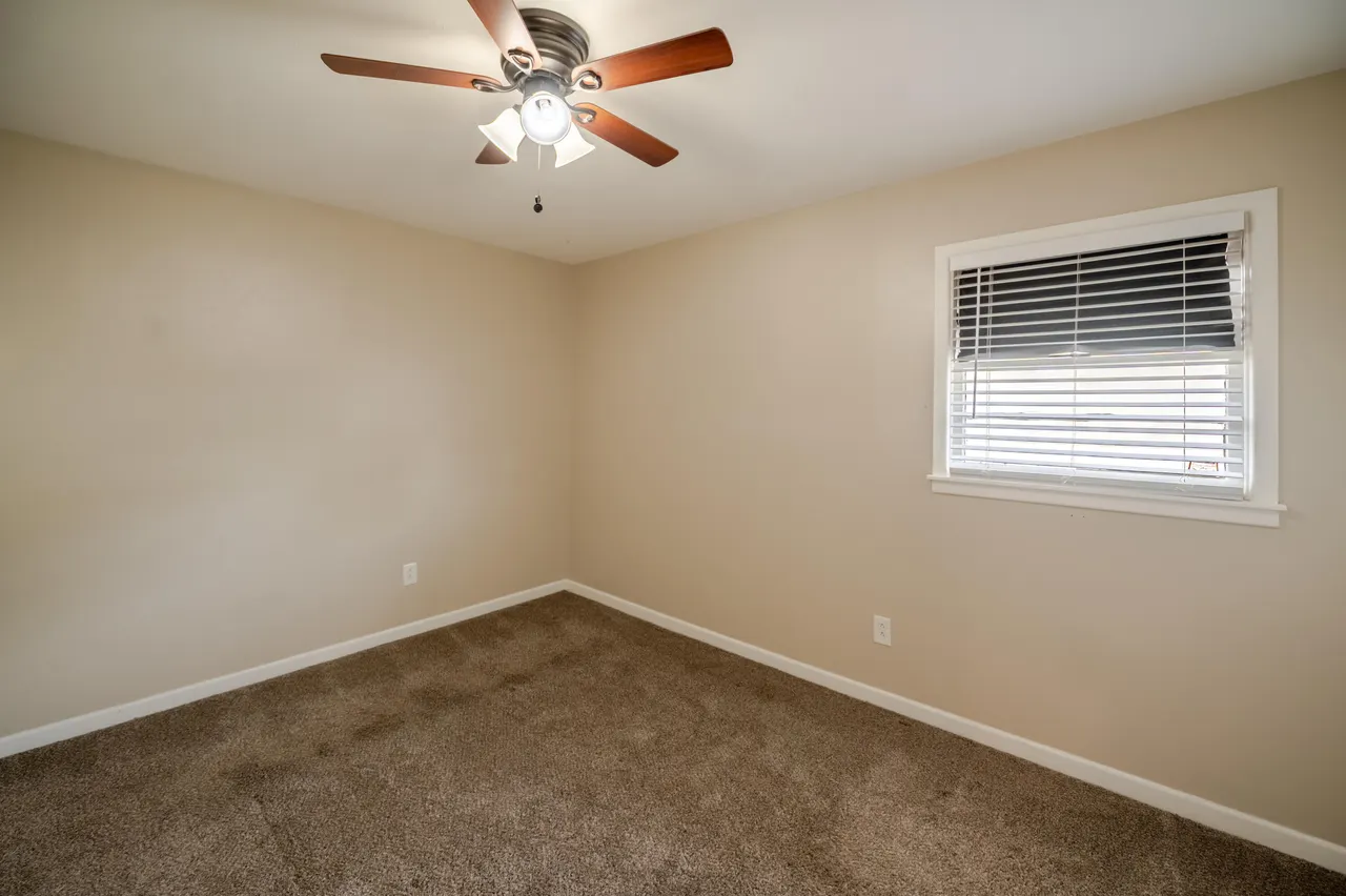 Photo 11 — 1912 69th Street, Lubbock, TX 79412