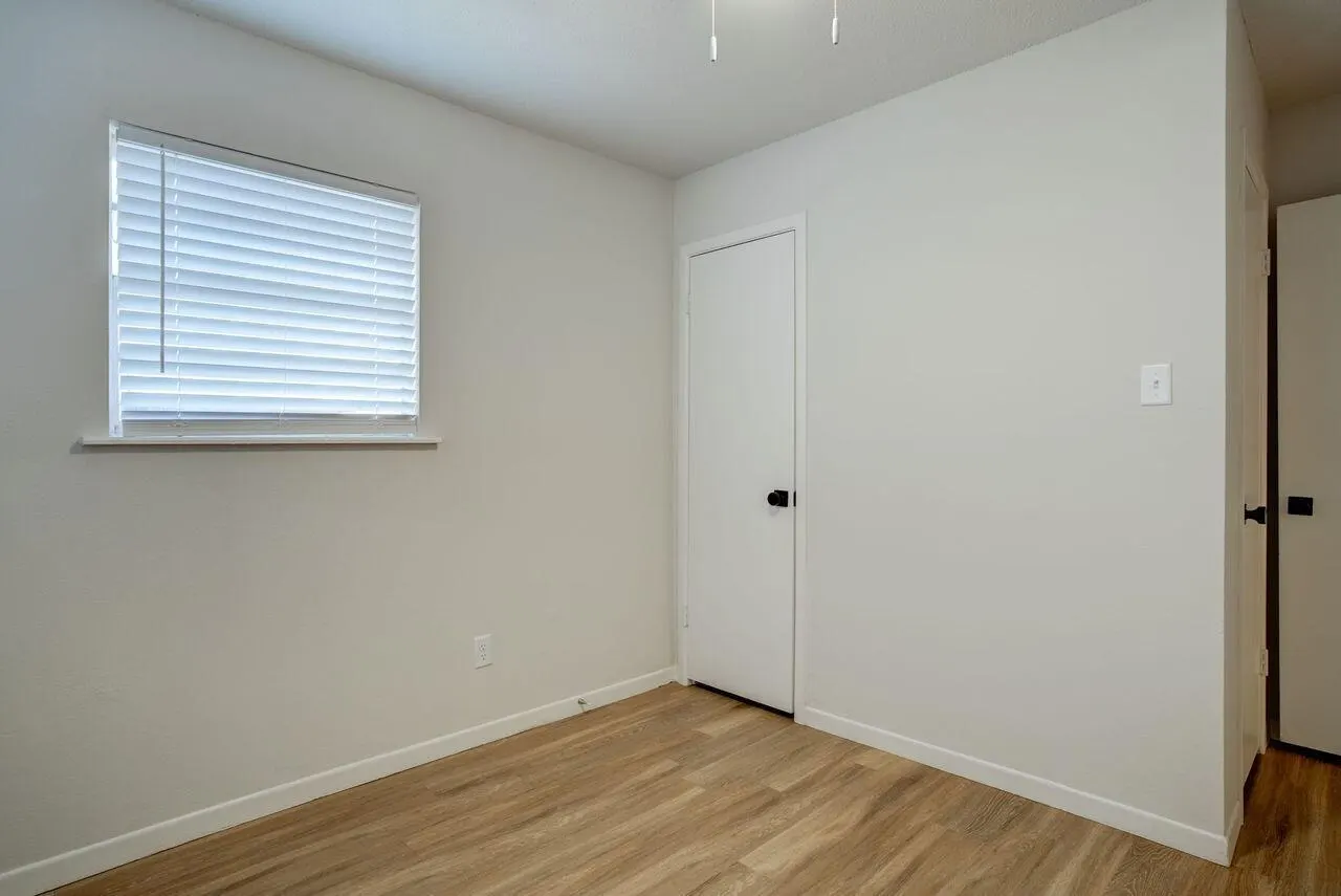 Photo 13 — 228 Hickory Street B, Levelland, TX 79336