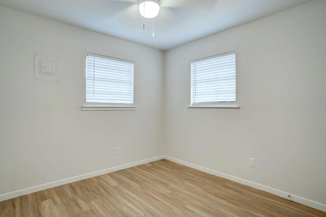 Photo 14 — 228 Hickory Street B, Levelland, TX 79336