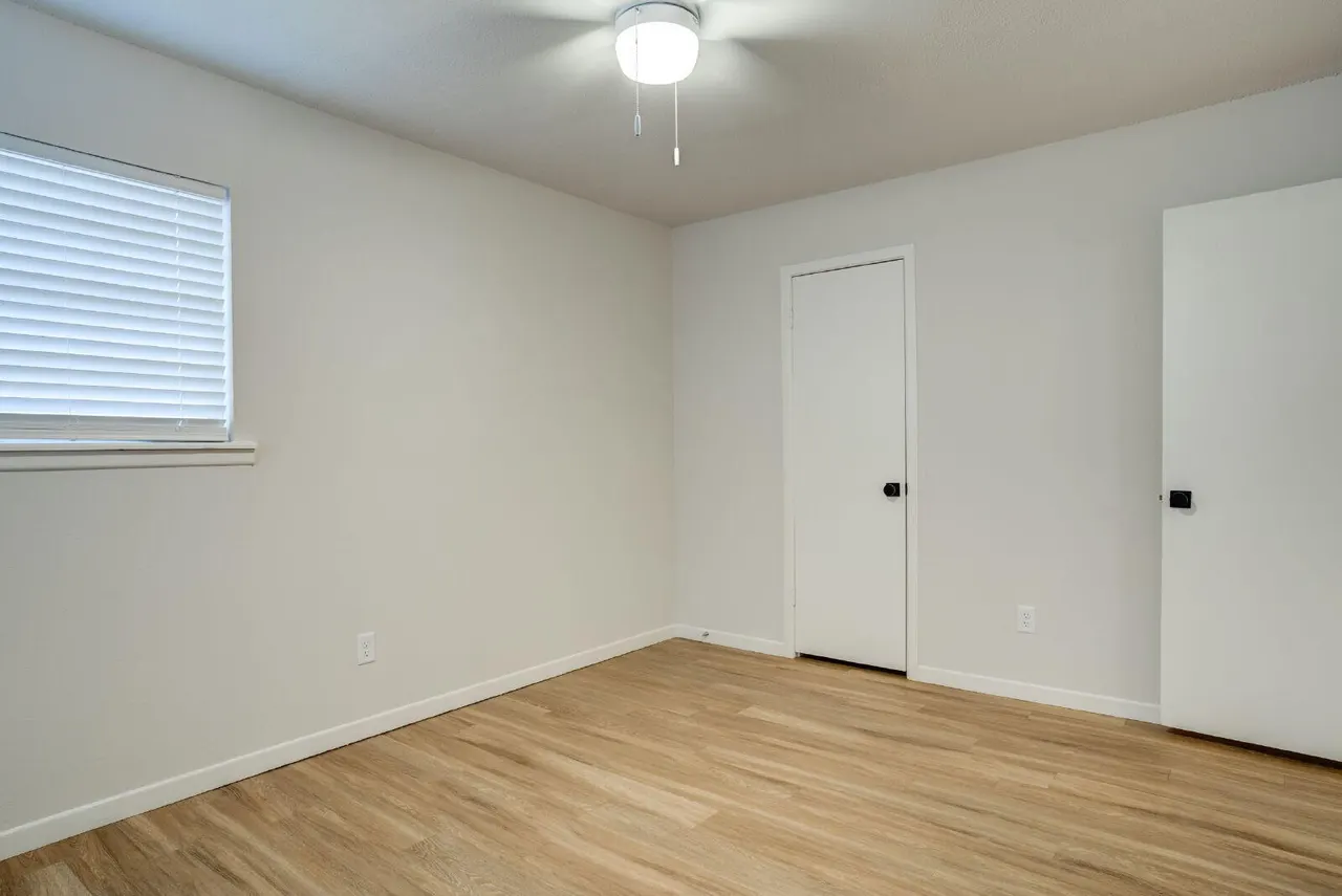 Photo 15 — 228 Hickory Street B, Levelland, TX 79336