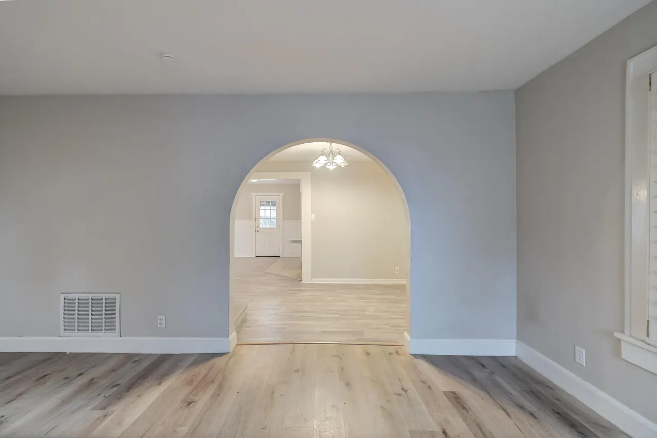 Photo 17 — 2405 21st Street, Lubbock, TX 79411