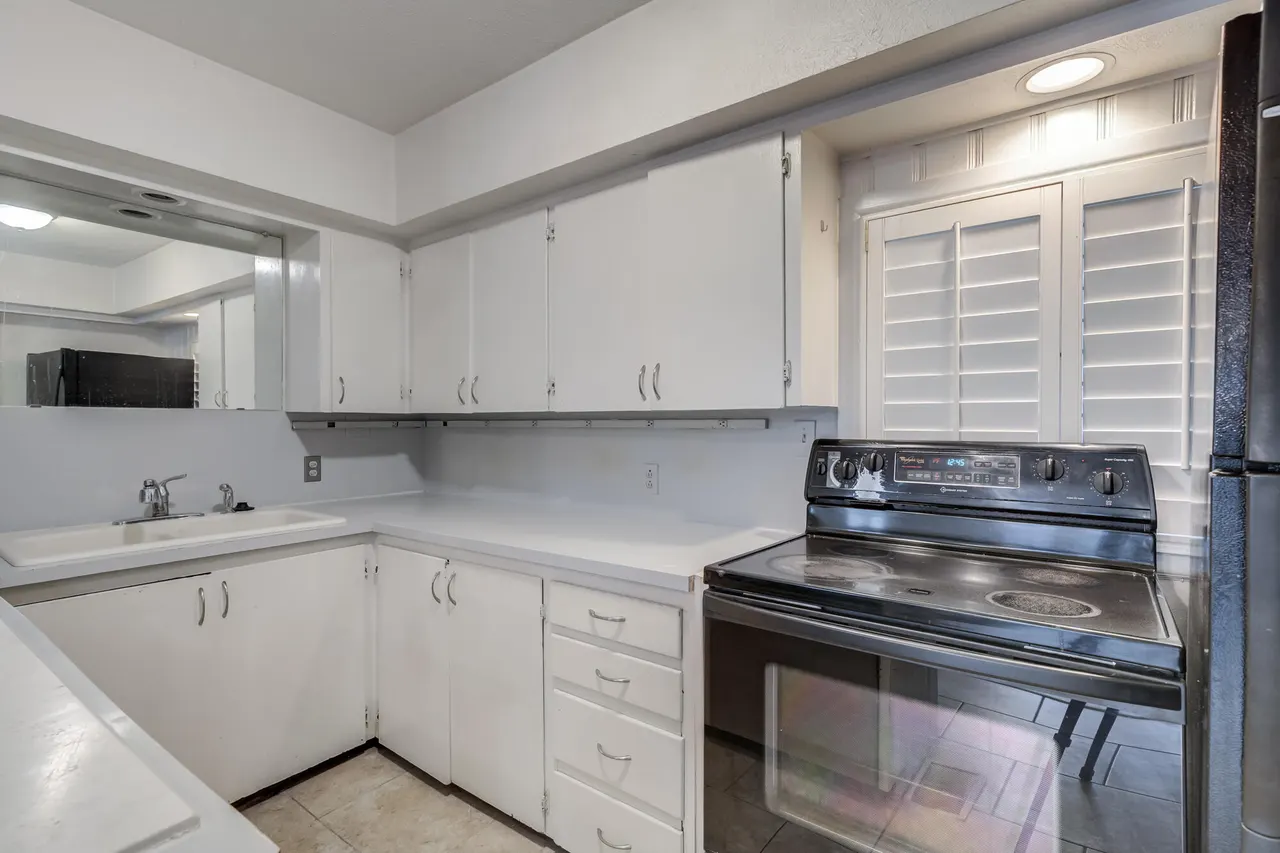 Photo 22 — 2405 21st Street, Lubbock, TX 79411