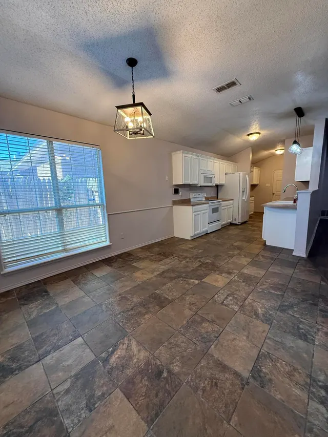 Photo 6 — 6533 86th Street, Lubbock, TX 79424