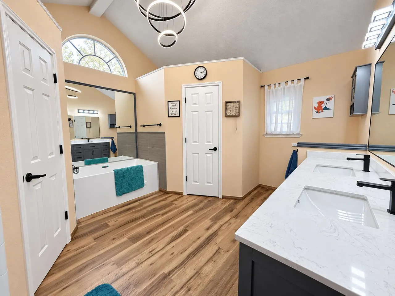 Photo 14 — 5320 68th Street, Lubbock, TX 79424