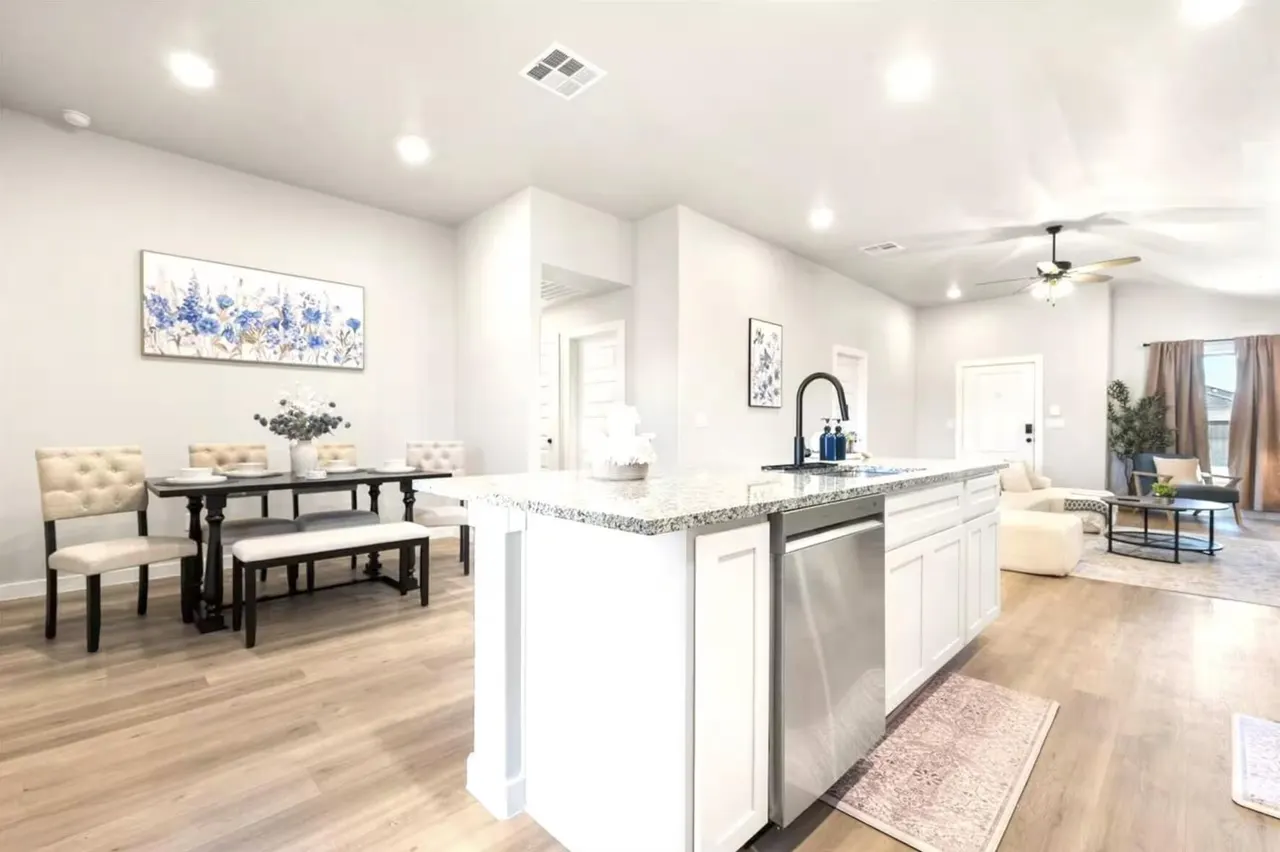 Photo 5 — 7216 35th Street, Lubbock, TX 79407