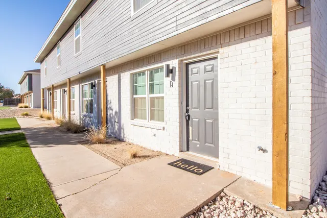 Photo 2 — 5806 6th Street, Lubbock, TX 79416