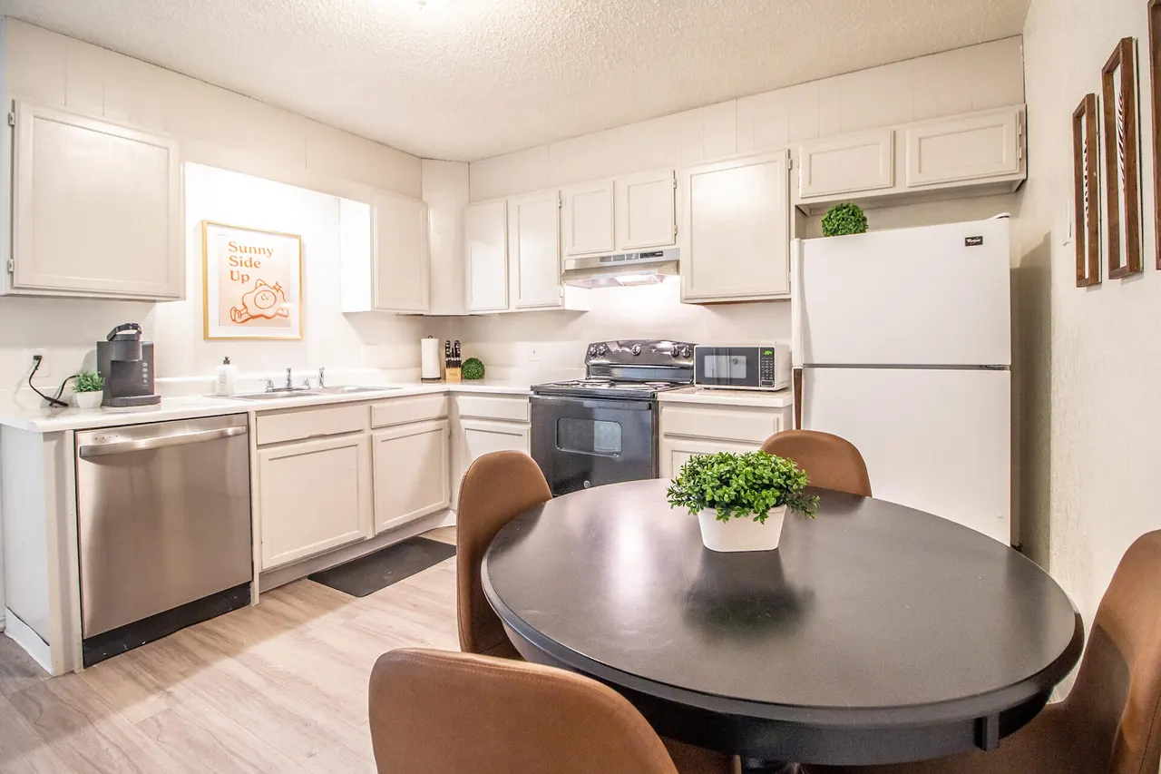 Photo 10 — 5808 6th Street, Lubbock, TX 79416