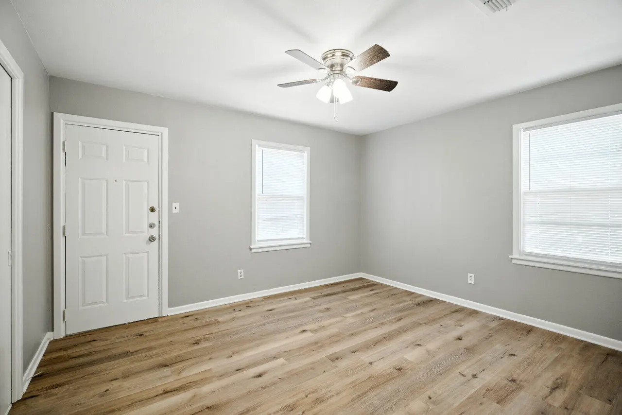 Photo 9 — 4208 42nd Street, Lubbock, TX 79413