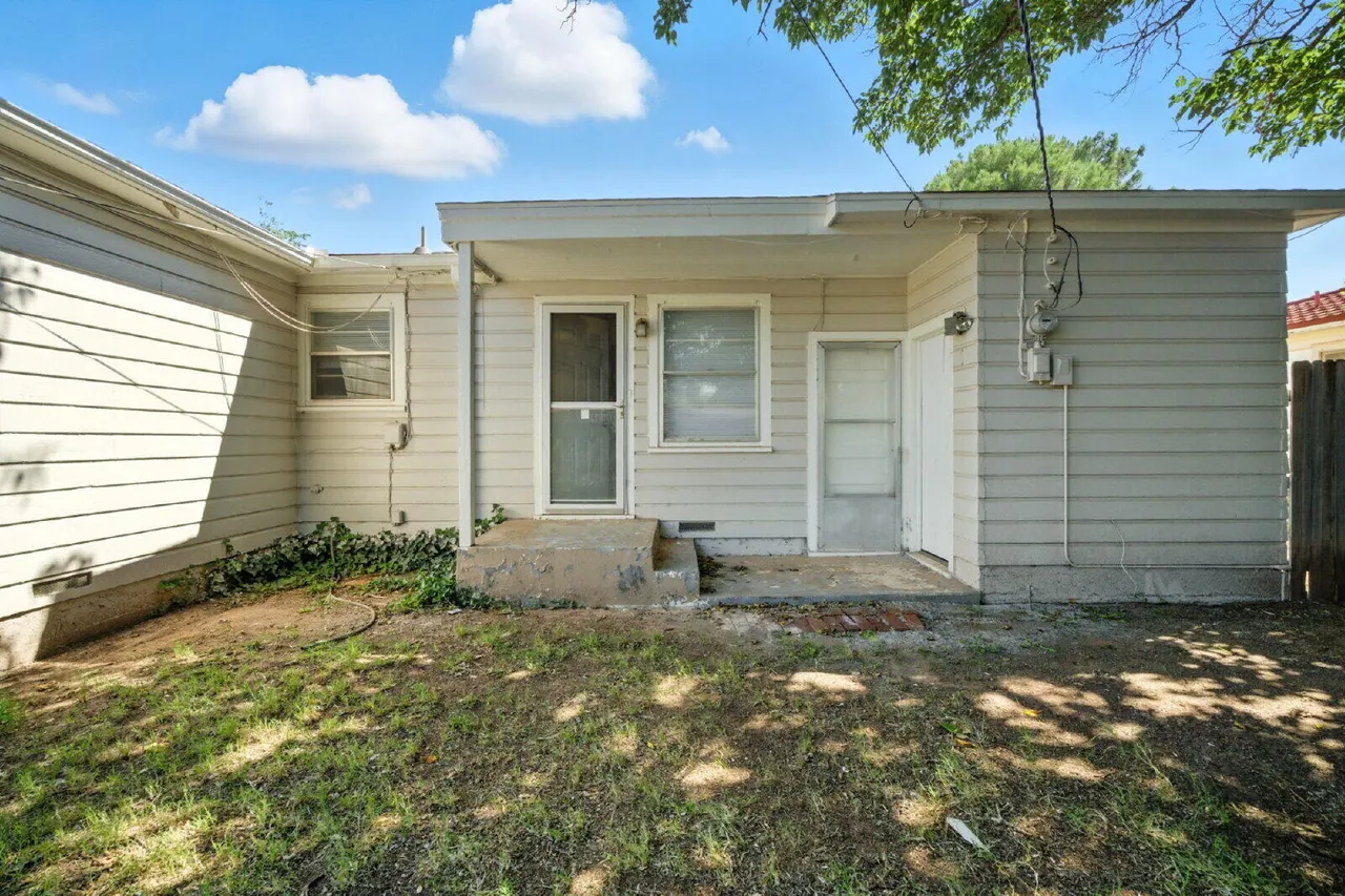 Photo 11 — 4208 42nd Street, Lubbock, TX 79413