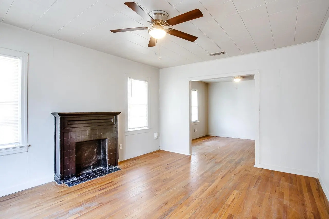 Photo 3 — 2208 20th Street Front, Lubbock, TX 79411