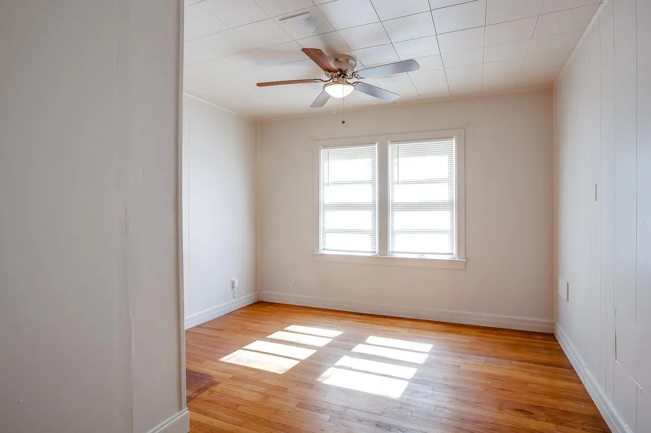 Photo 13 — 2208 20th Street Front, Lubbock, TX 79411