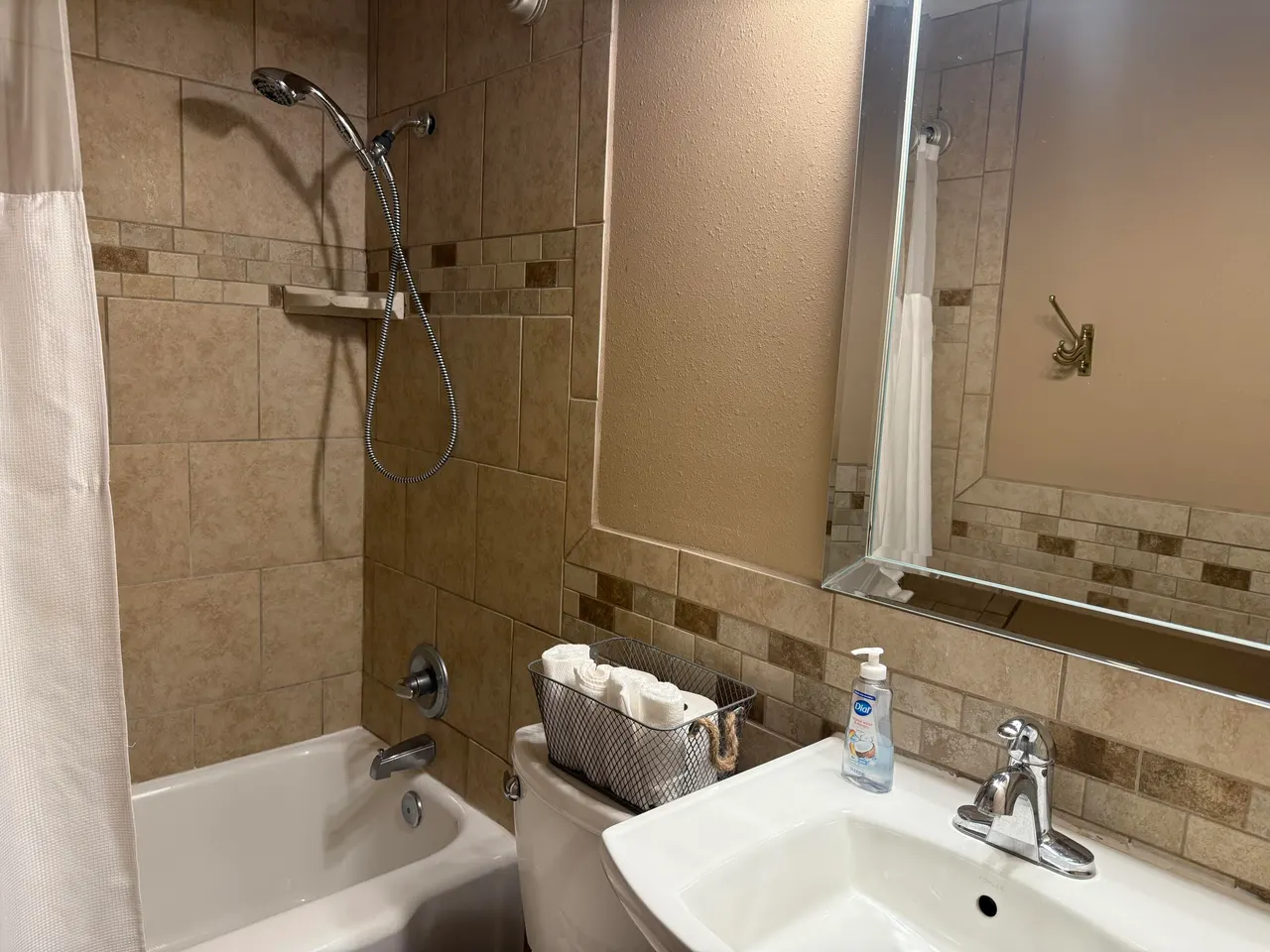 Photo 7 — 108 Cactus Drive, Levelland, TX 79336