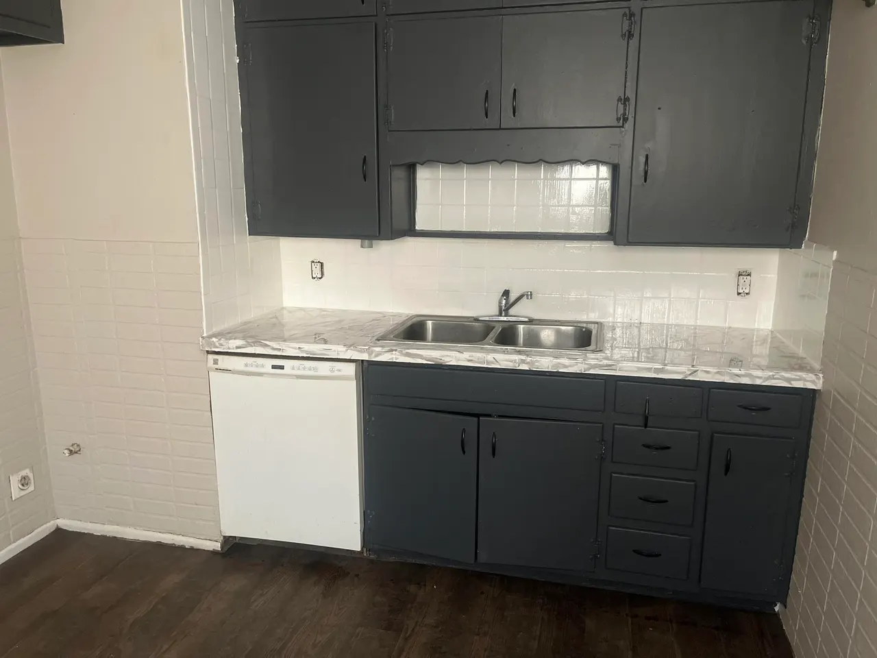 Photo 4 — 806 Vanda Avenue, Lubbock, TX 79403