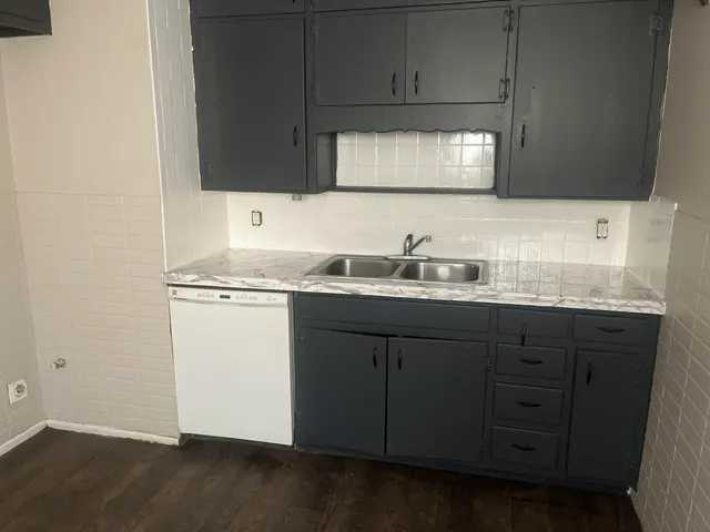 Photo 4 — 806 Vanda Avenue, Lubbock, TX 79403