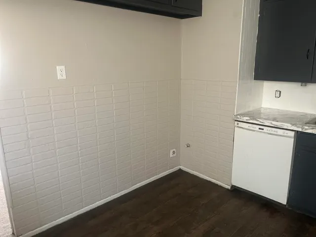 Photo 5 — 806 Vanda Avenue, Lubbock, TX 79403