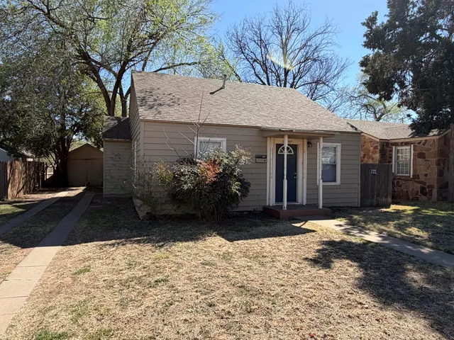 Photo 2 — 2420 29th Street, Lubbock, TX 79411