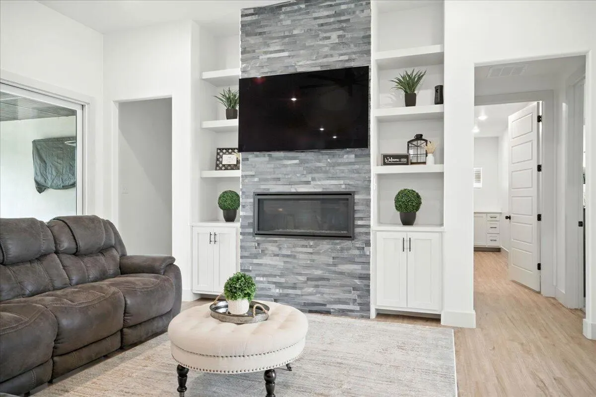 Photo 5 — 604 N 9th Street, Wolfforth, TX 79382