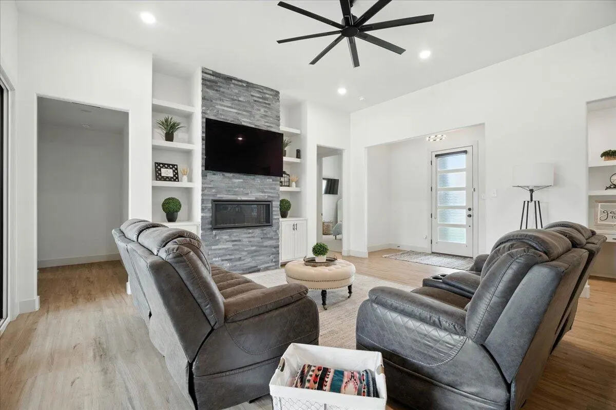Photo 6 — 604 N 9th Street, Wolfforth, TX 79382