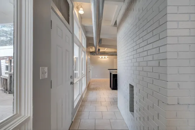 Photo 4 — 2105 57th Street, Lubbock, TX 79412