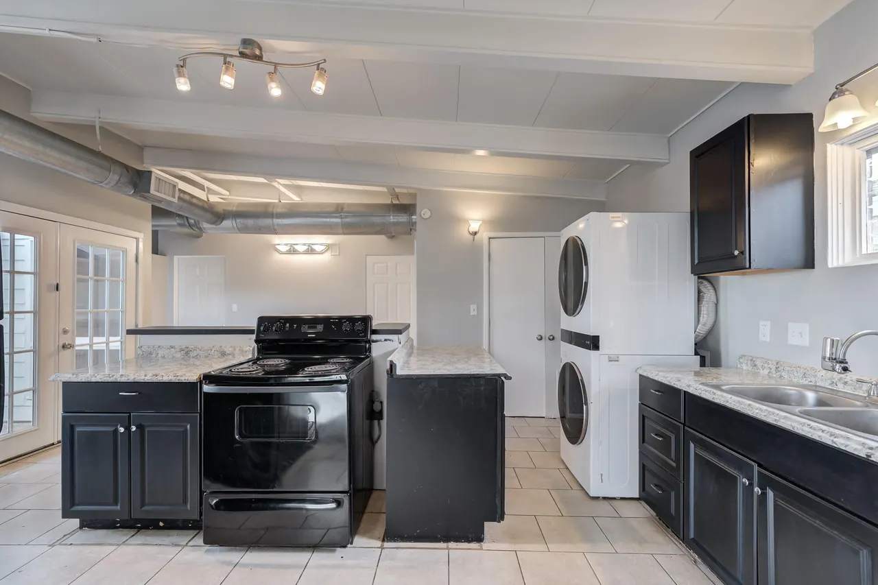 Photo 16 — 2105 57th Street, Lubbock, TX 79412