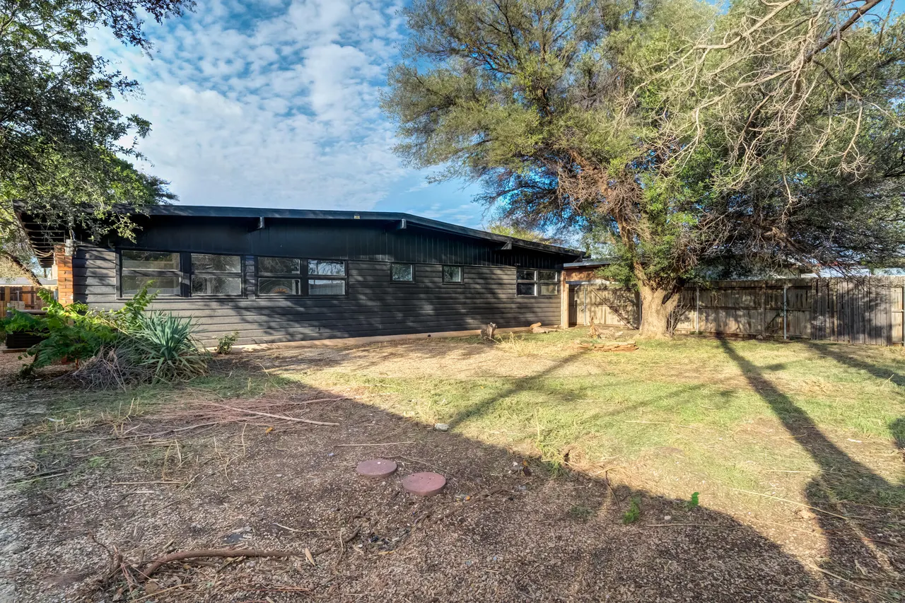Photo 42 — 2105 57th Street, Lubbock, TX 79412