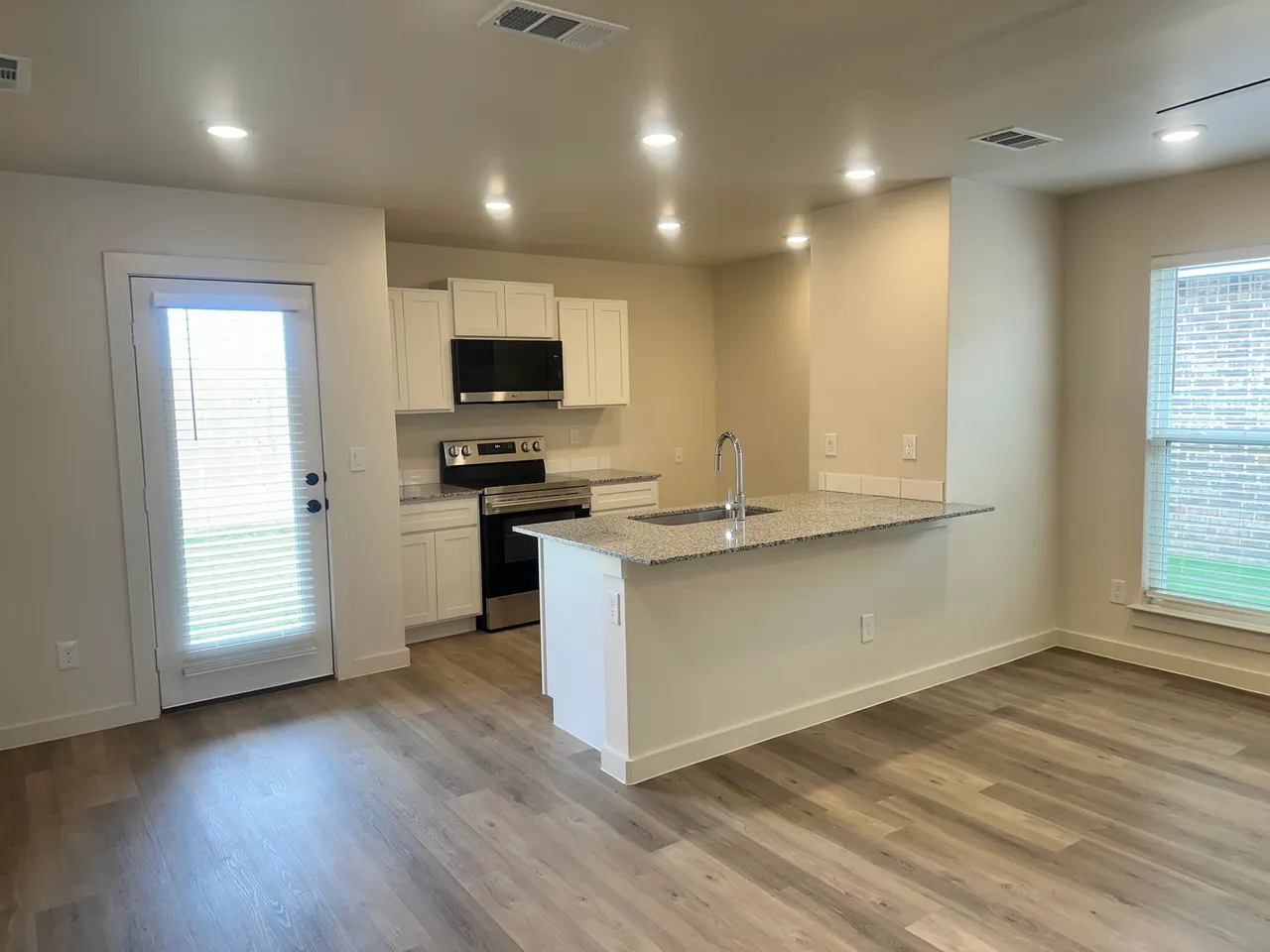 Photo 5 — 2013 Yellowhouse Avenue, Wolfforth, TX 79382