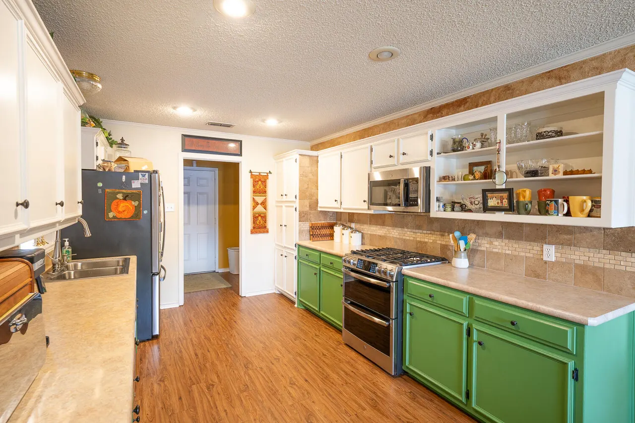 Photo 9 — 6003 75th Street, Lubbock, TX 79424