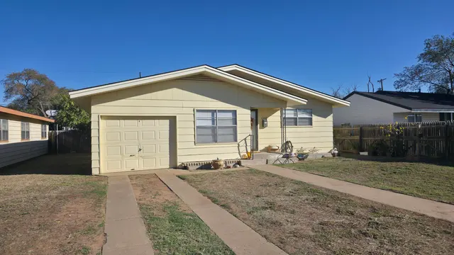 Photo 2 — 2110 39th Street, Lubbock, TX 79412