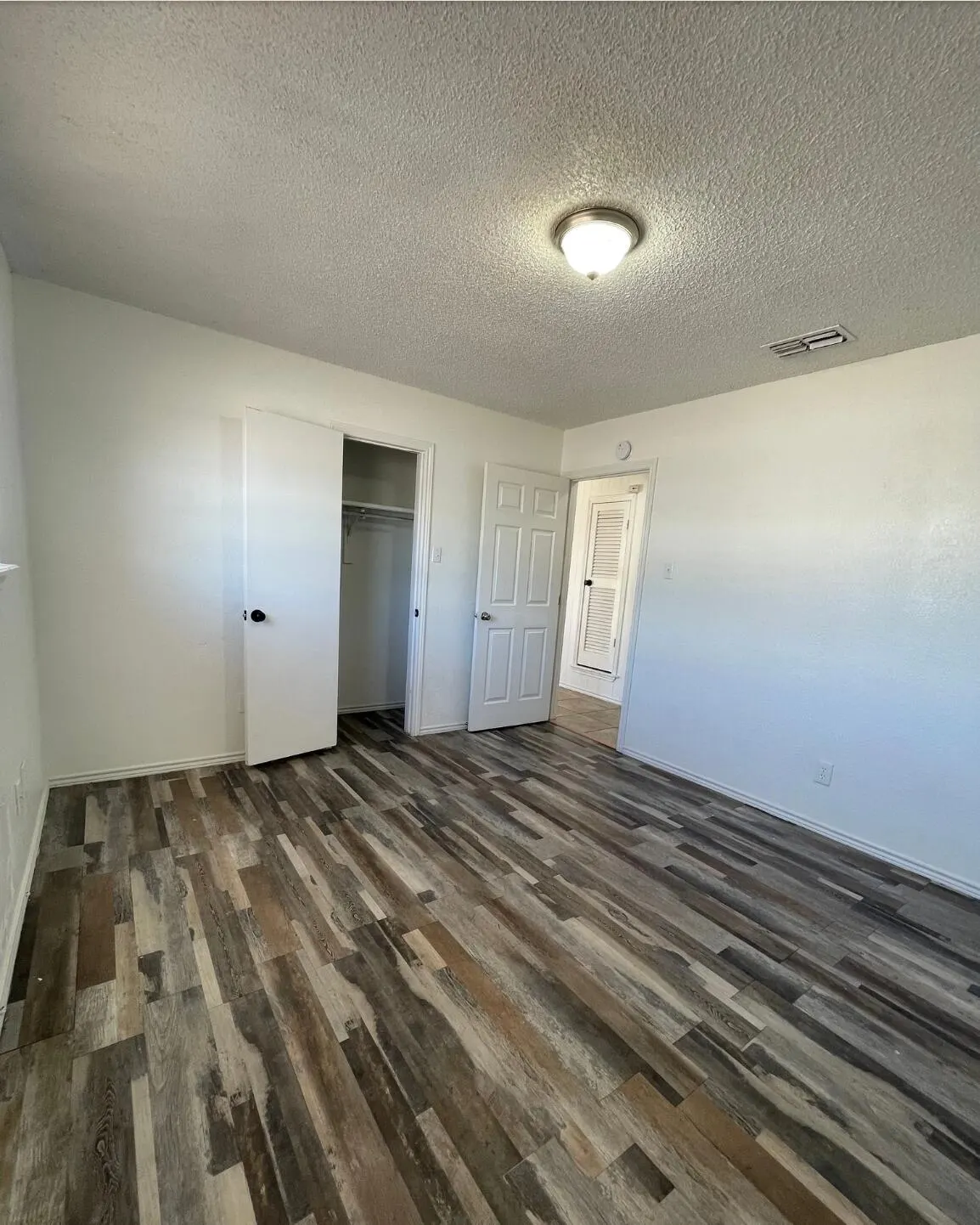Photo 14 — 5606 Brownfield Drive, Lubbock, TX 79414
