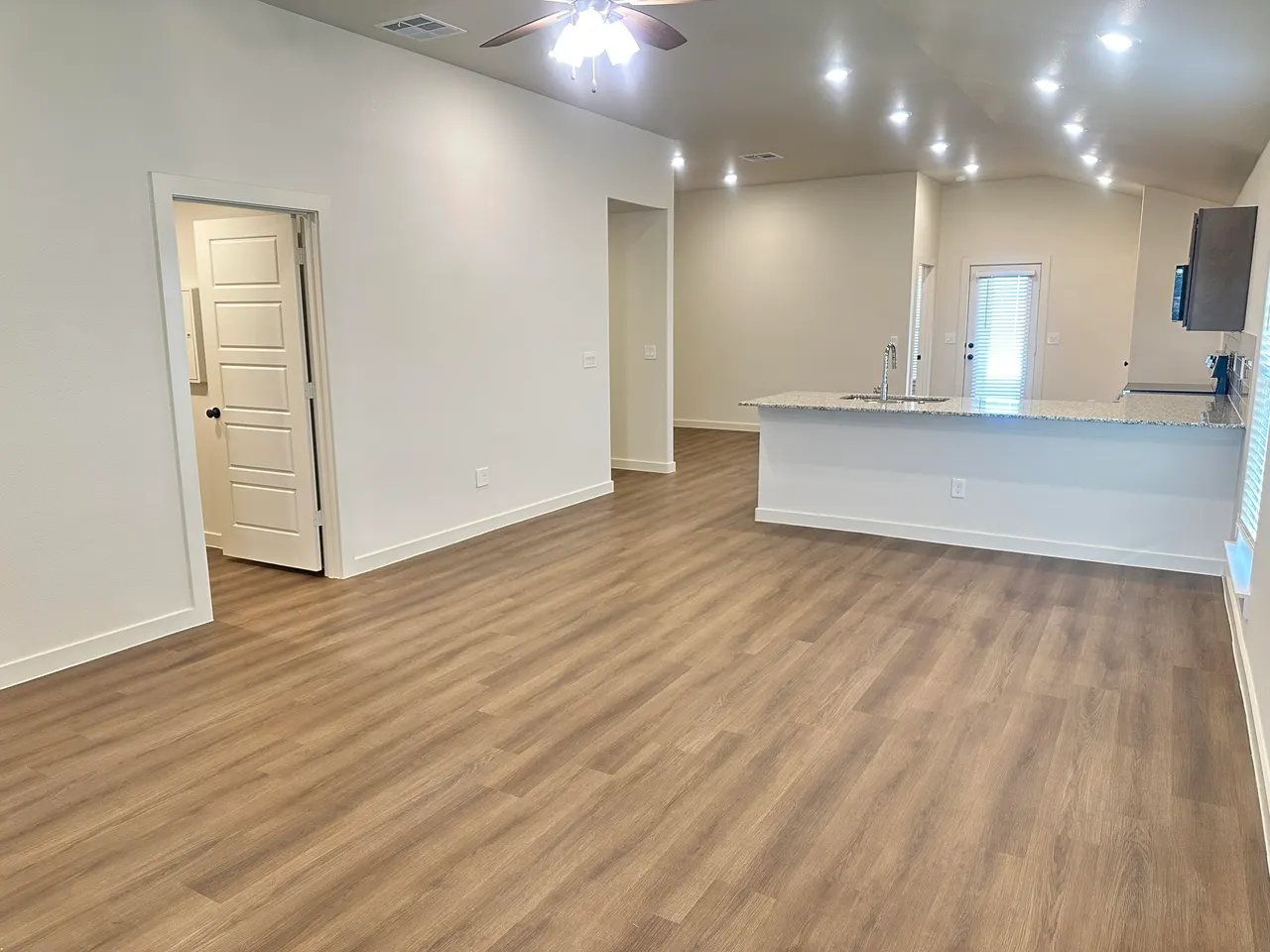 Photo 3 — 15424 Fulton Avenue, Lubbock, TX 79424