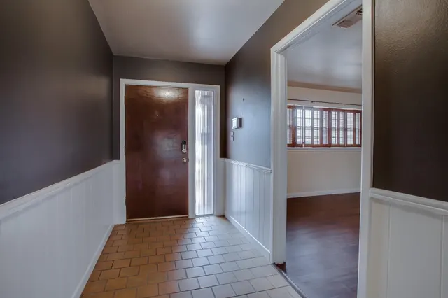Photo 3 — 3608 43rd Street, Lubbock, TX 79413