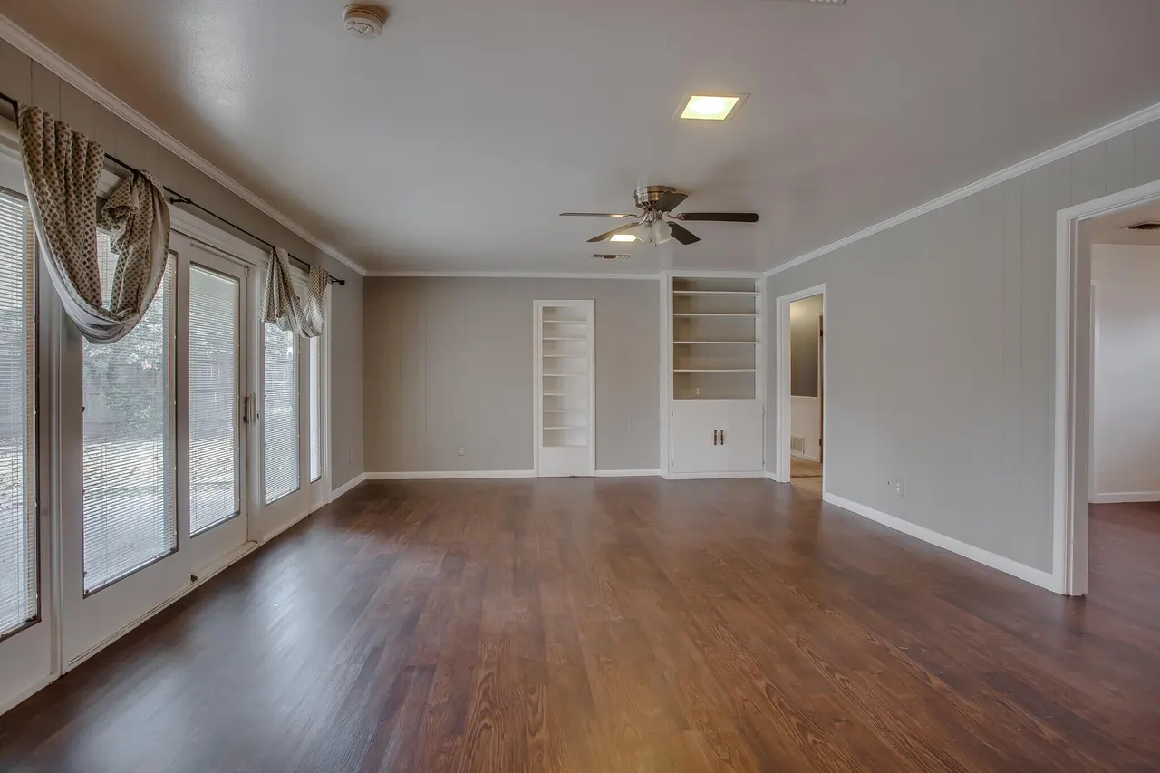 Photo 5 — 3608 43rd Street, Lubbock, TX 79413