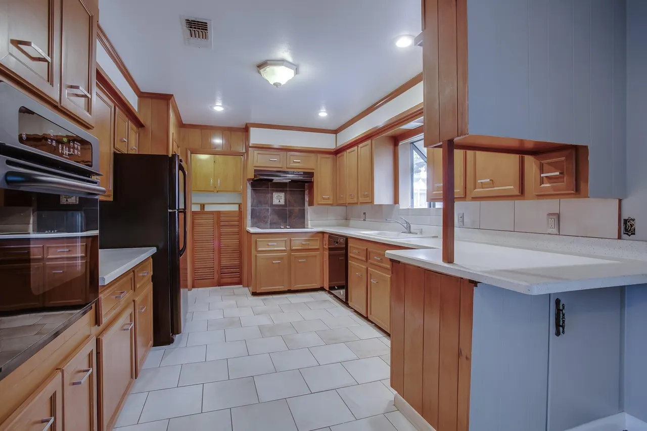 Photo 7 — 3608 43rd Street, Lubbock, TX 79413