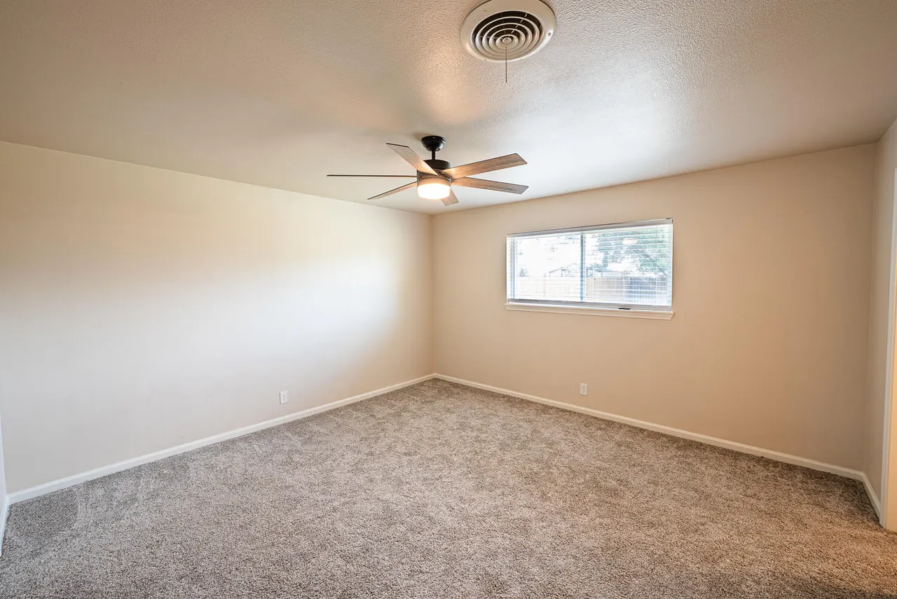 Photo 10 — 1304 8th Street, Shallowater, TX 79363