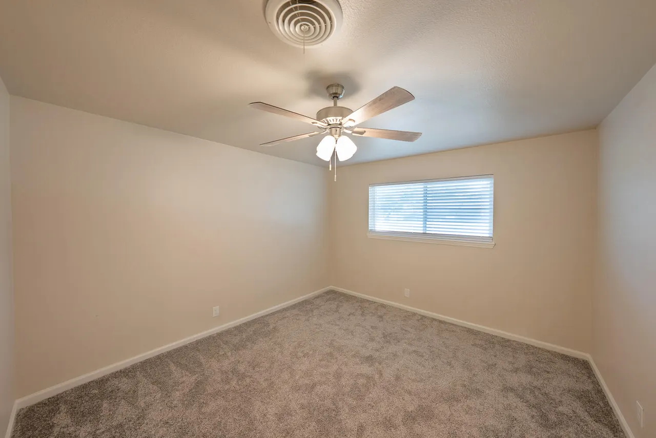Photo 14 — 1304 8th Street, Shallowater, TX 79363