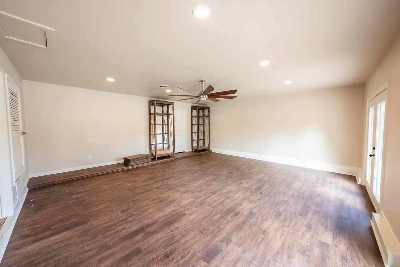 Photo 19 — 1304 8th Street, Shallowater, TX 79363