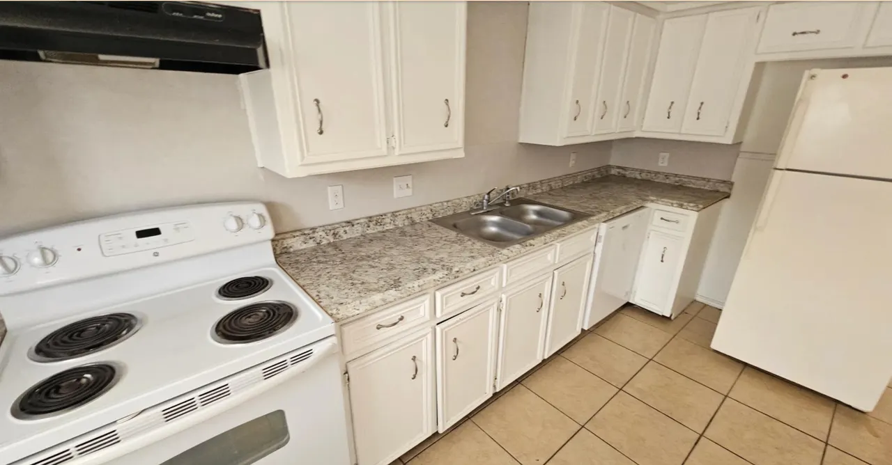 Photo 15 — 5616 Brownfield Drive, Lubbock, TX 79414