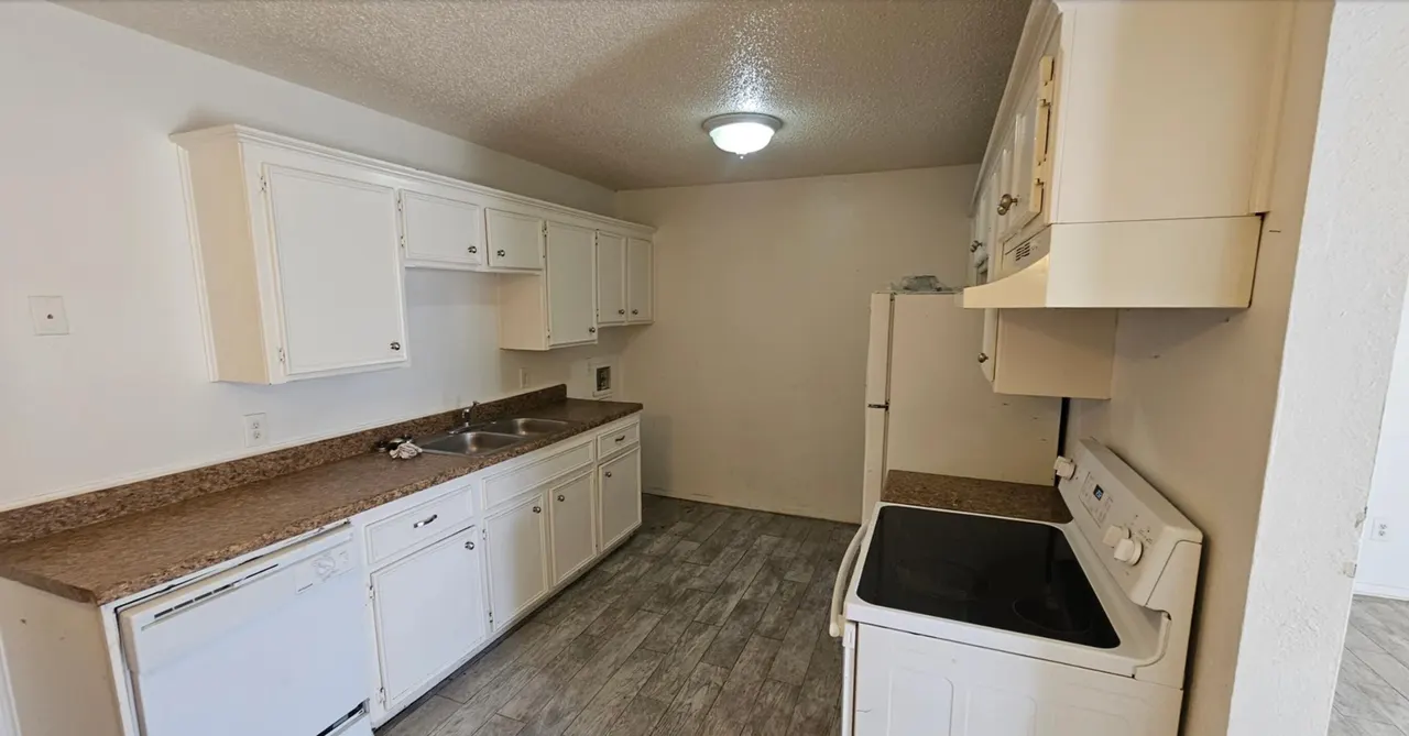 Photo 17 — 5604 Brownfield Drive, Lubbock, TX 79414