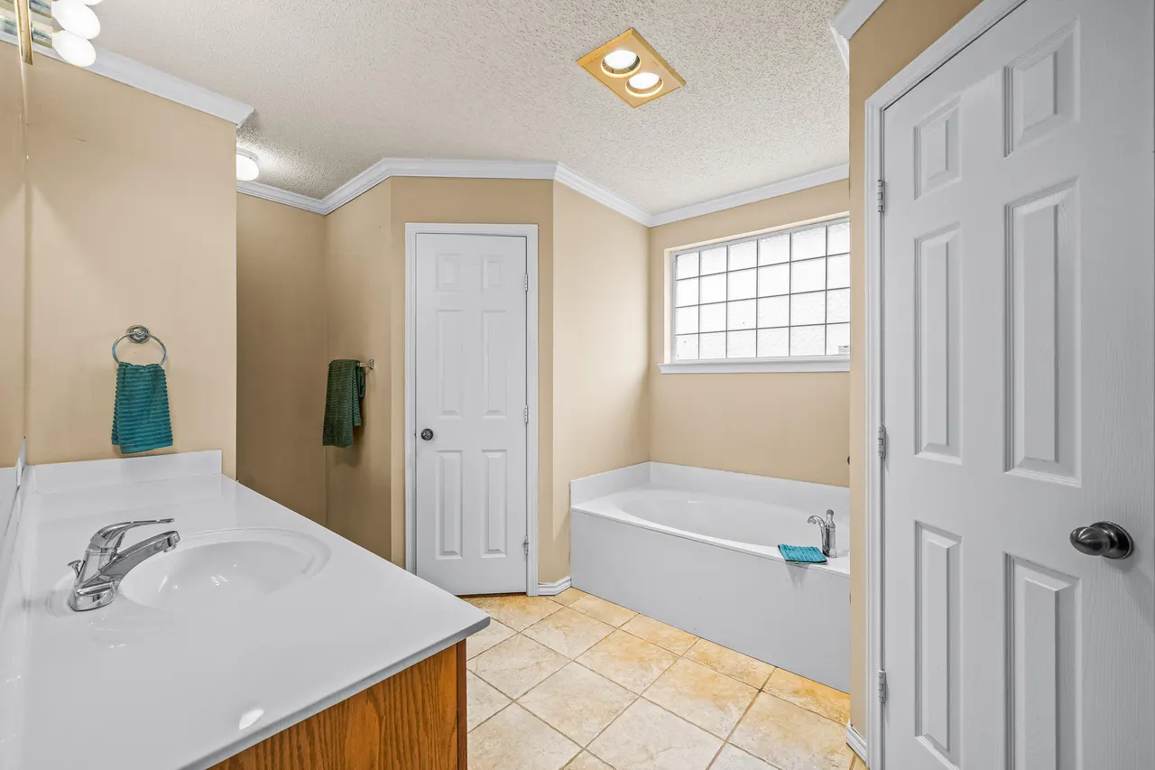 Photo 14 — 6704 89th Street, Lubbock, TX 79424